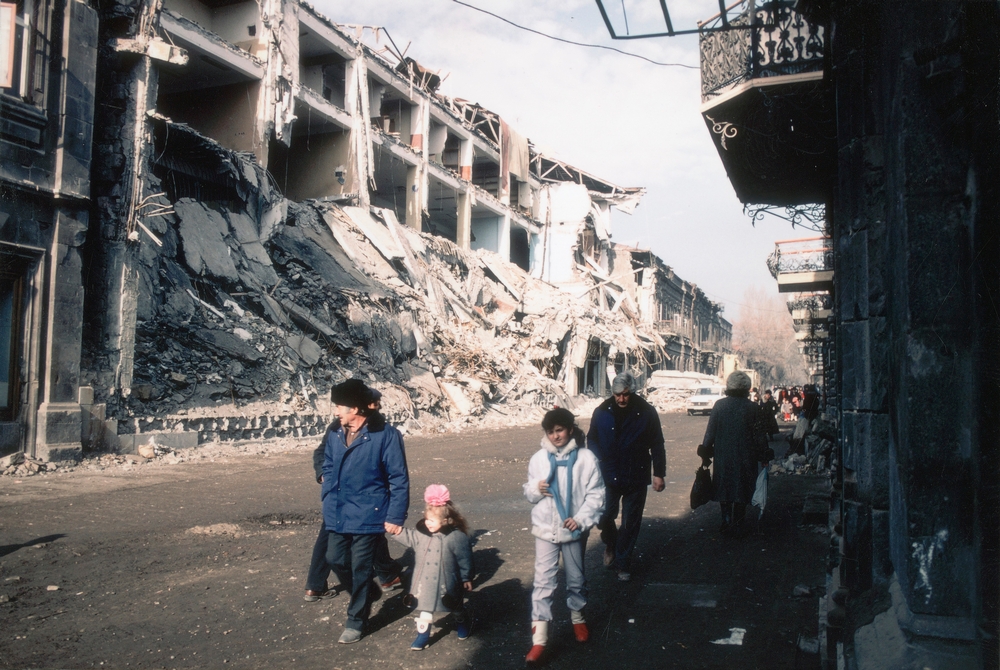 Землетрясение в москве. Ленинакан землетрясение 1988.